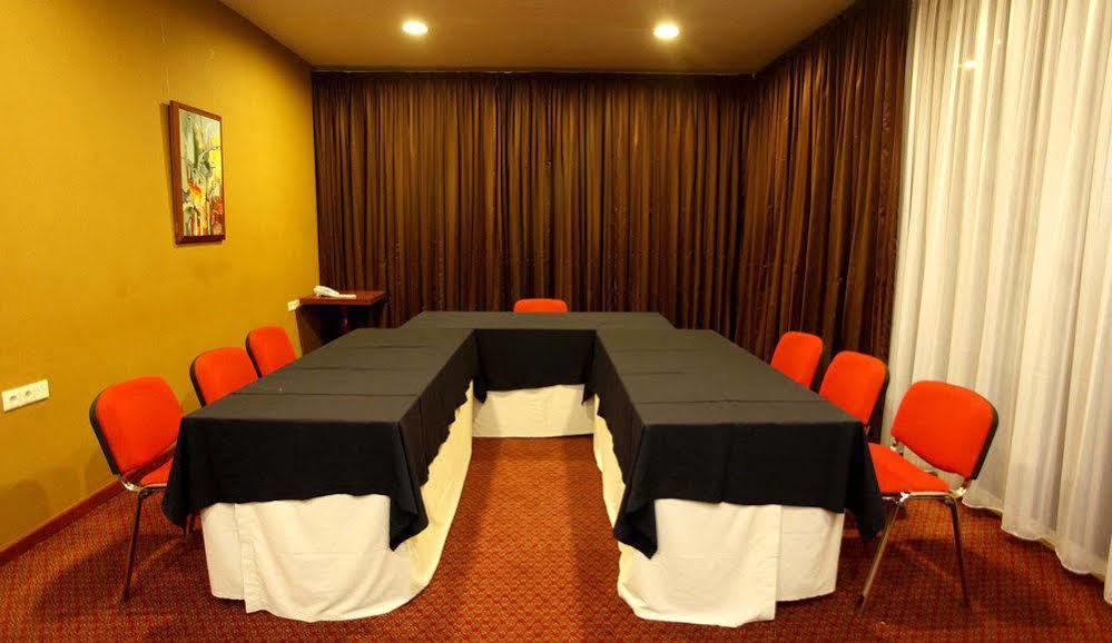 Hotel Elegance Nv Paramaribo Exterior photo